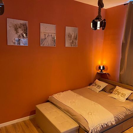 Studio Cosy Et Chaleureux Calais Extérieur photo